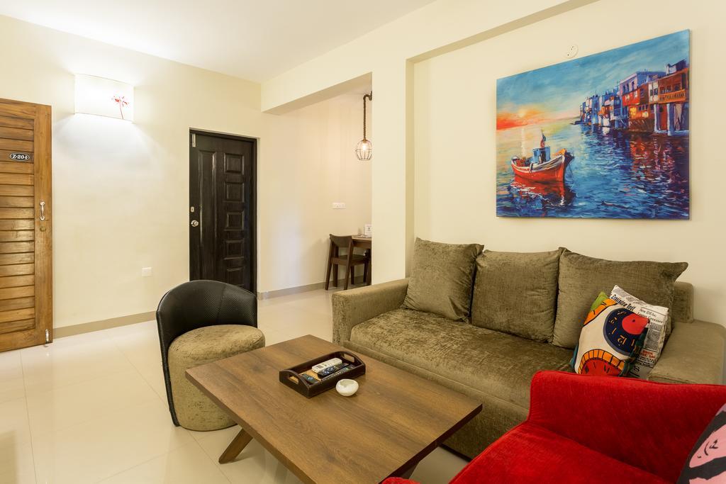 Treebo Trend Zeebo Suites アーポラ エクステリア 写真