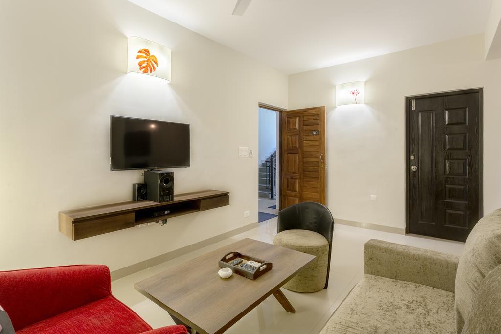 Treebo Trend Zeebo Suites アーポラ エクステリア 写真
