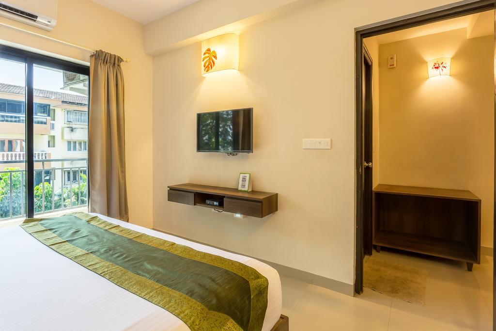 Treebo Trend Zeebo Suites アーポラ エクステリア 写真