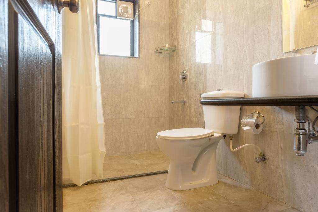 Treebo Trend Zeebo Suites アーポラ エクステリア 写真