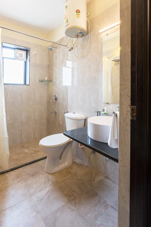 Treebo Trend Zeebo Suites アーポラ エクステリア 写真